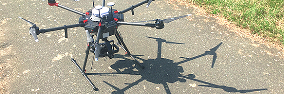 Foto von einer Drohne auf dem Boden